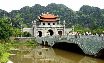 Exploring Hoa Lu Ancient Capital